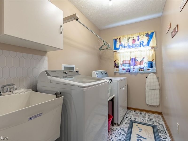 8811 Blitzen Road NW, North Canton, OH 44720 Photo 26