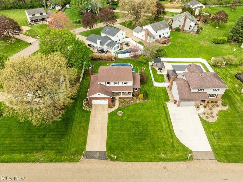 8811 Blitzen Road NW, North Canton, OH 44720 Photo 3