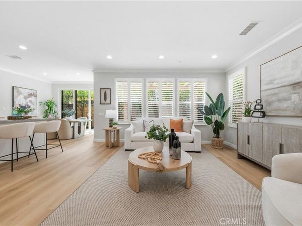192 Crescent Moon, Irvine, CA 92602
