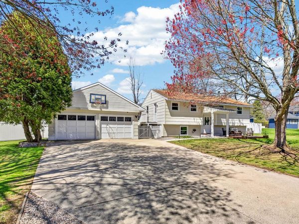 3 Pinewood Drive, Merrimack, NH 03054