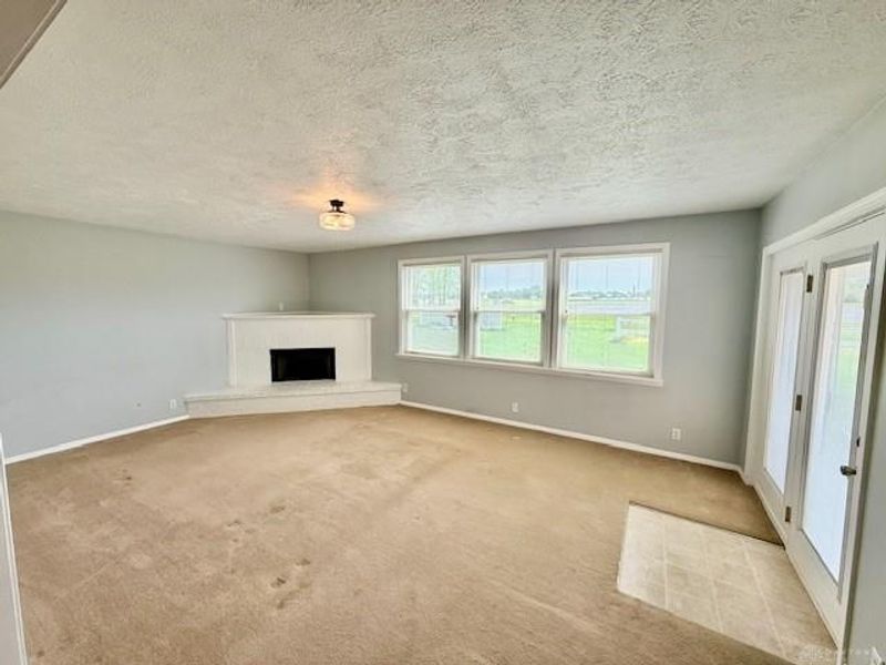 302 Kenyon Drive, Wilmington, OH 45177 Photo 3