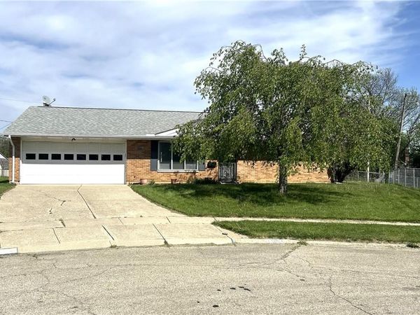 1990 Herky Place, Fairborn, OH 45324