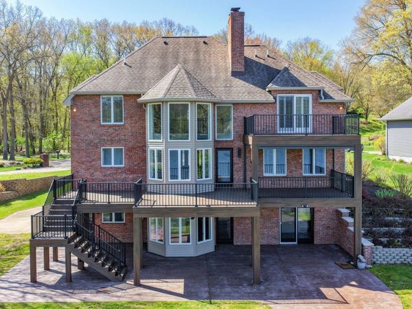 10436 Kings Point Drive, Three Rivers, MI 49093