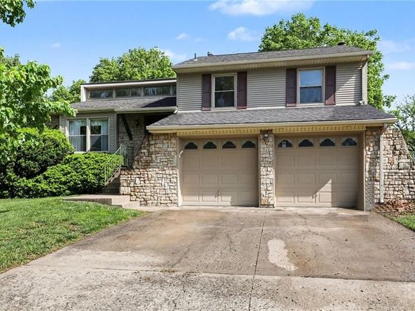 16100 W 130th Terrace, Olathe, KS 66062