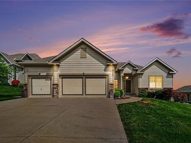 9409 N Wayne Court, Kansas City, MO 64155