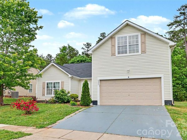 6225 Sid Crane Drive, Charlotte, NC 28216
