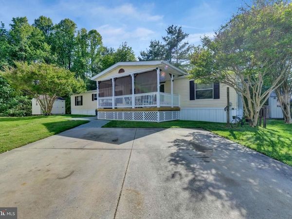 462 SARAH ANNE DRIVE , LOTHIAN, MD 20711