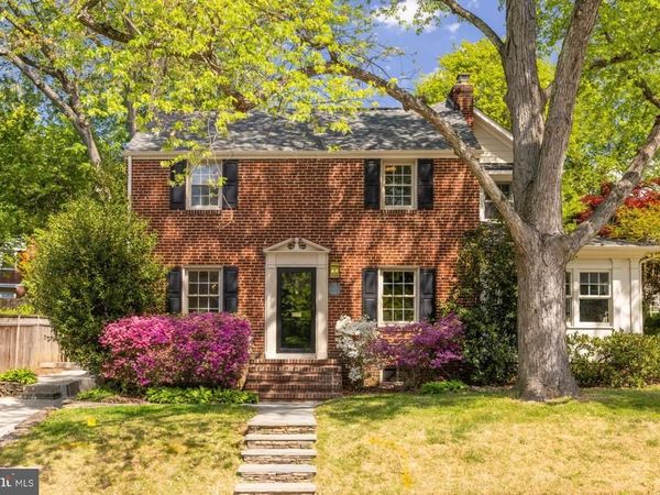 1105 N POWHATAN STREET , ARLINGTON, VA 22205