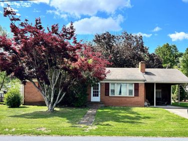 305 N POPE ST, BRIDGEWATER, VA 22812