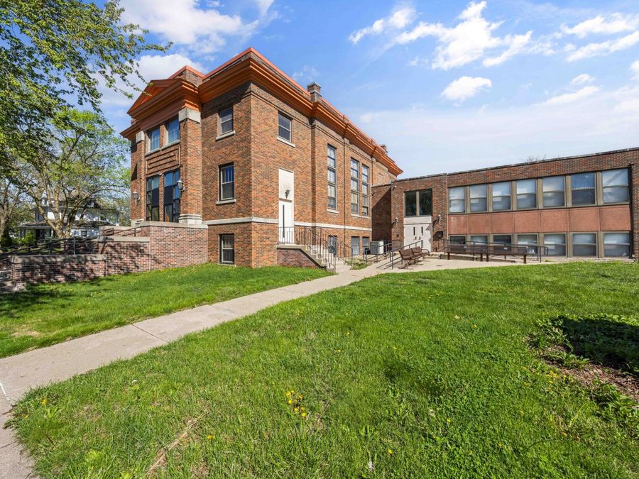 Property Image 4