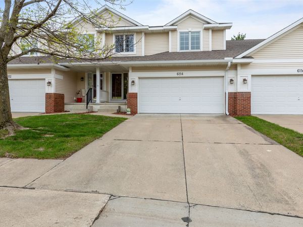 6114 Villa Drive, Johnston, IA 50131