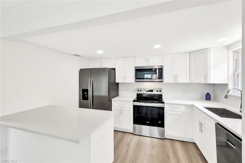 16881 Davis Rd, Unit 312, Fort Myers, FL 33908 Photo