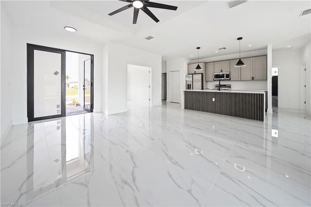 2511 NW 7th St , Cape Coral, FL 33993 Photo
