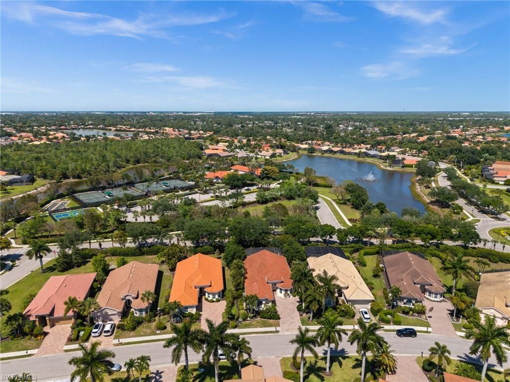 8725 Largo Mar Dr, Estero, FL 33967 Photo