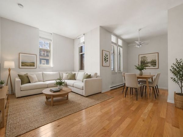 350 W 4th St, Unit 204, Boston, MA 02127