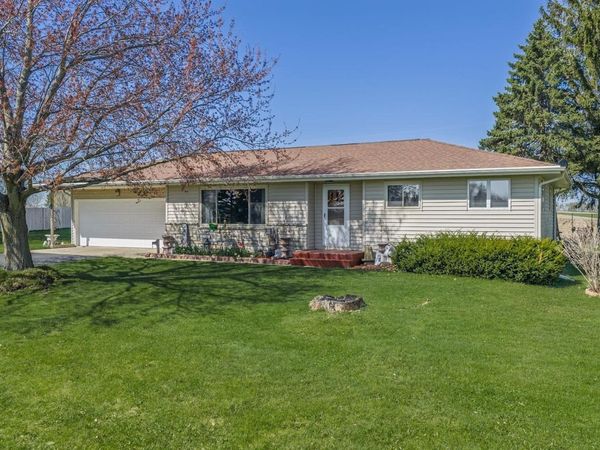 N2737 Welk Road, Markesan, WI 53946