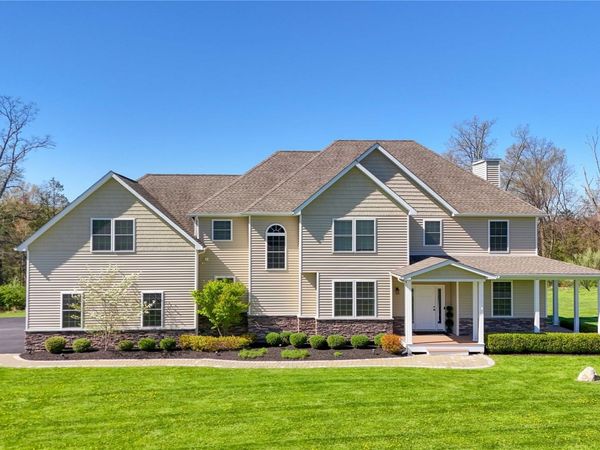 2 Heidi Lane , Chester, NY 10918