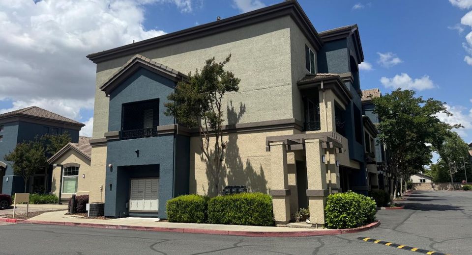 2001 Club Center Dr #3101, Unit 3101, Sacramento, CA 95835 Photo