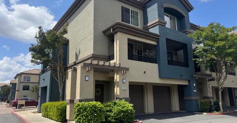 2001 Club Center Dr #3101, Unit 3101, Sacramento, CA 95835 Photo