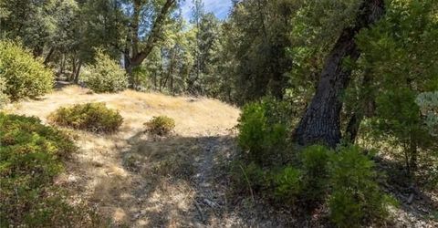 8 N Cedar Vista Cir N, Bass Lake, CA 93604 Photo
