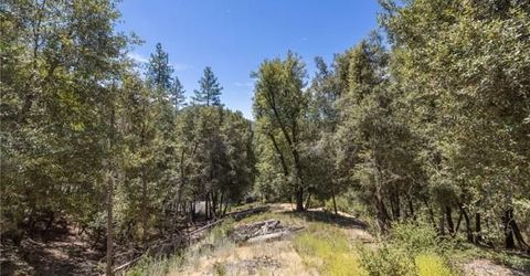 8 N Cedar Vista Cir N, Bass Lake, CA 93604 Photo