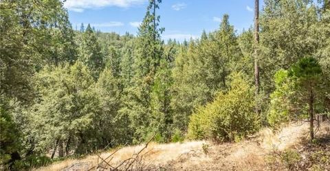 8 N Cedar Vista Cir N, Bass Lake, CA 93604 Photo