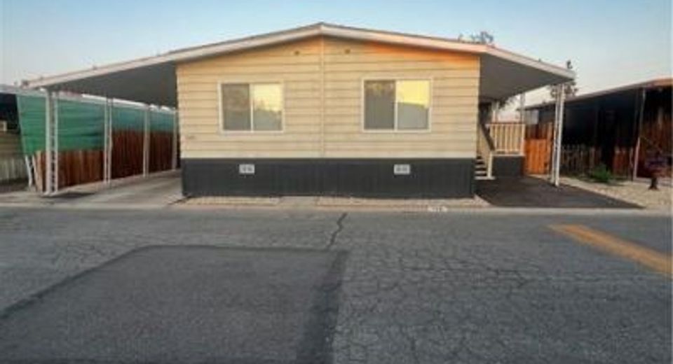 4401 Hughes Ln #148, Bakersfield, CA 93304 Photo