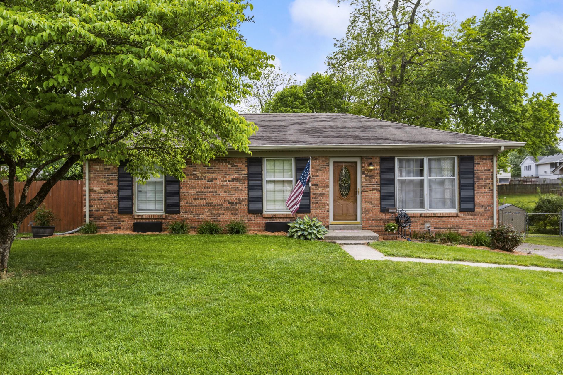 474 Denver Lane, Lexington, KY 40503 Main Photo
