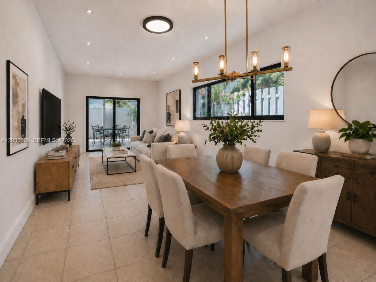 944 SW 10th Avenue , Miami, FL 33130 Photo