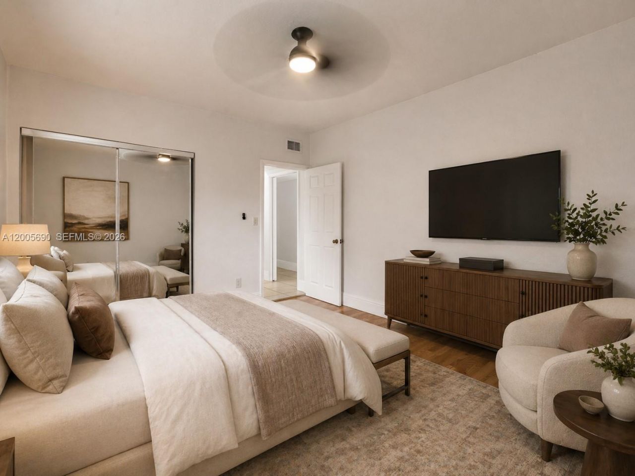 944 SW 10th Avenue , Miami, FL 33130 Photo