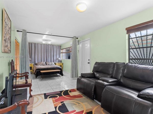 410 East Dr , Unit 2, North Miami Beach, FL 33162