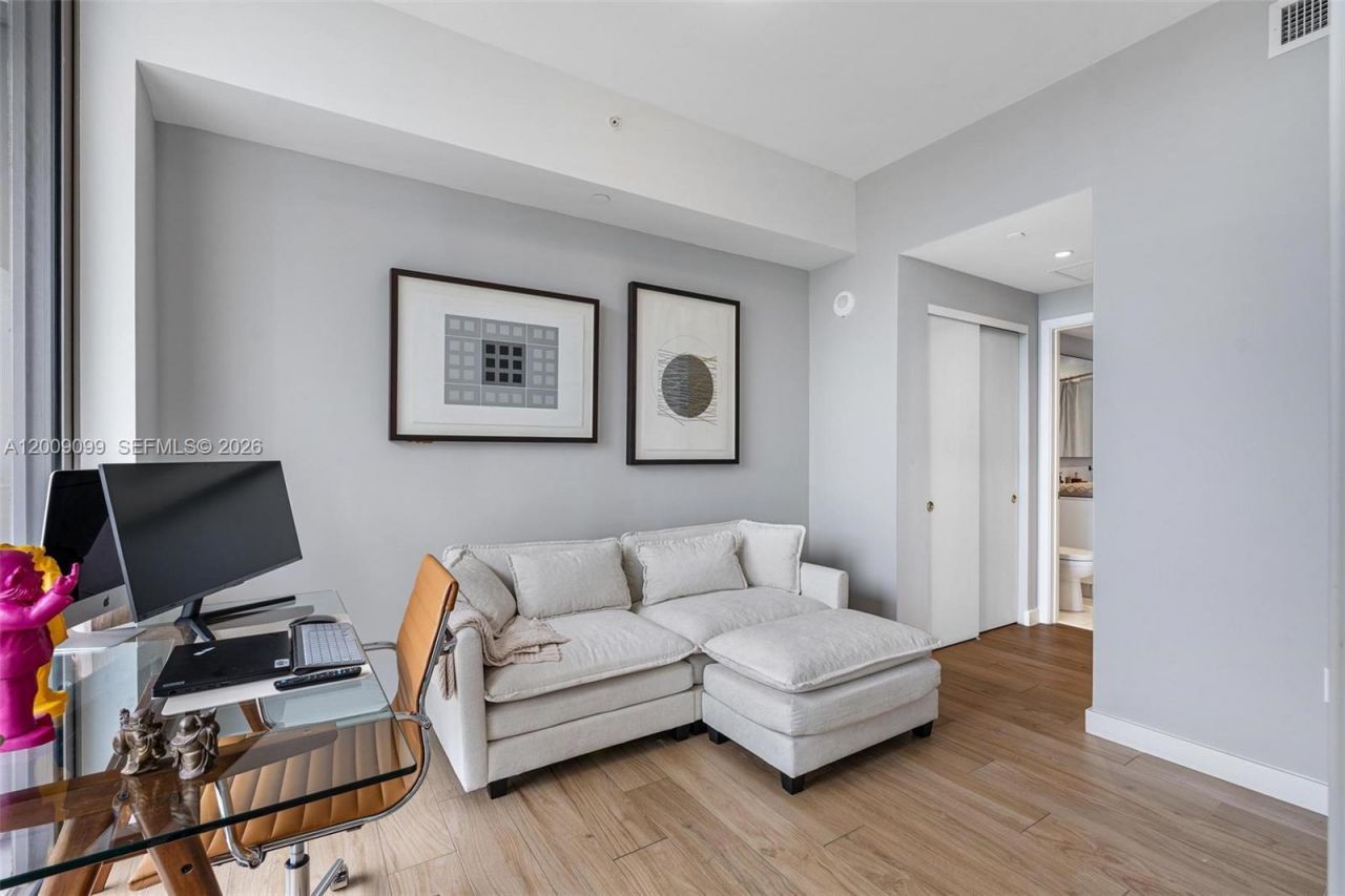 2678 Tigertail, Unit 1603, Miami, FL 33133 Photo