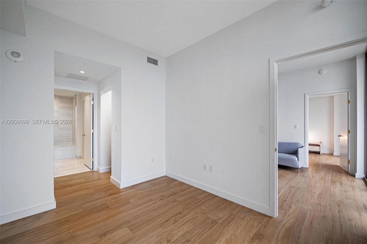 2678 Tigertail , Unit 1603, Miami, FL 33133 Photo