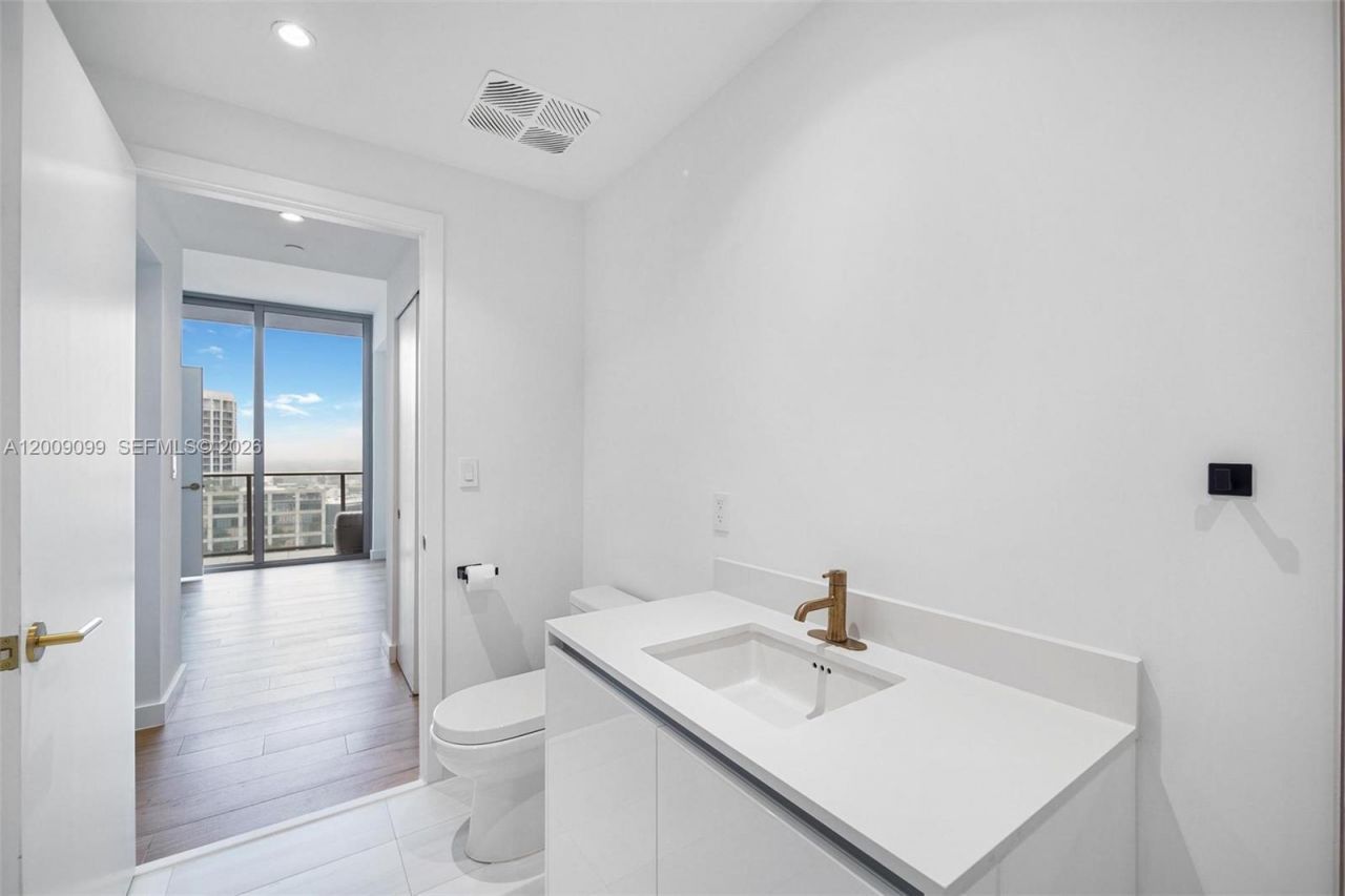 2678 Tigertail , Unit 1603, Miami, FL 33133 Photo