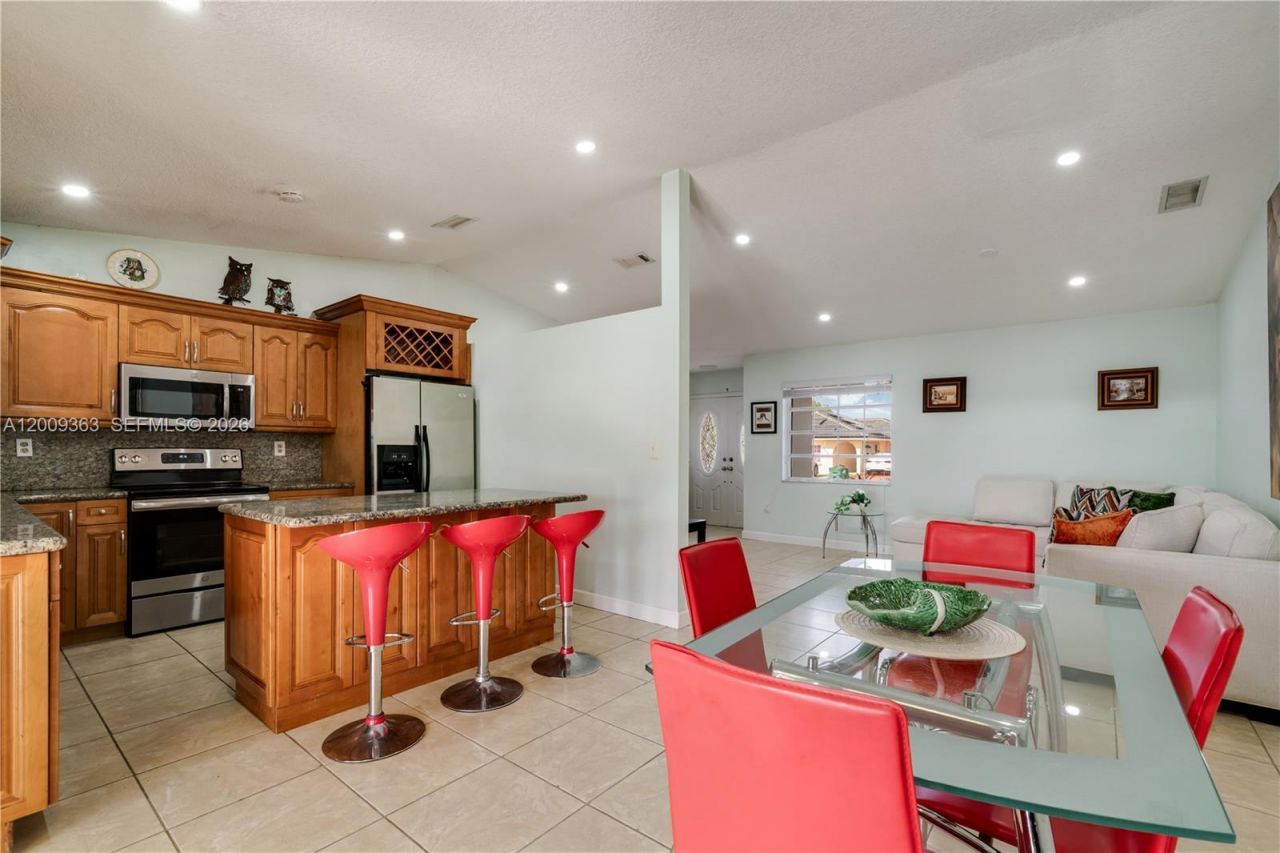5673 SW 149th Ave, Miami, FL 33193 Photo