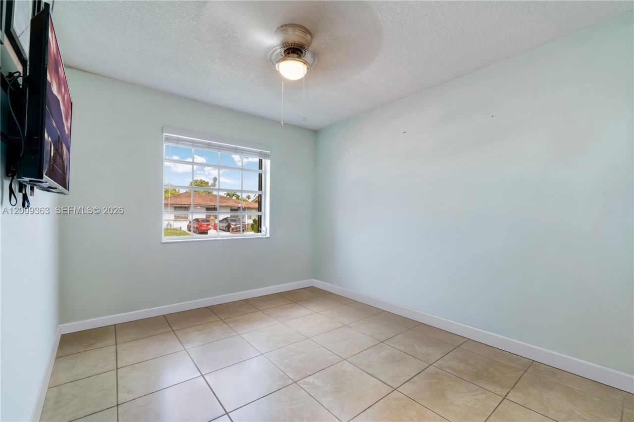 5673 SW 149th Ave, Miami, FL 33193 Photo