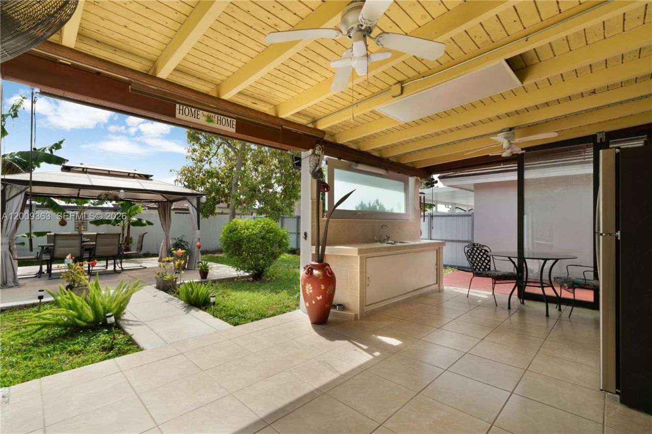 5673 SW 149th Ave, Miami, FL 33193 Photo