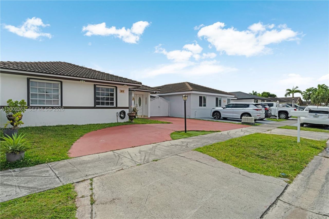 5673 SW 149th Ave, Miami, FL 33193 Photo