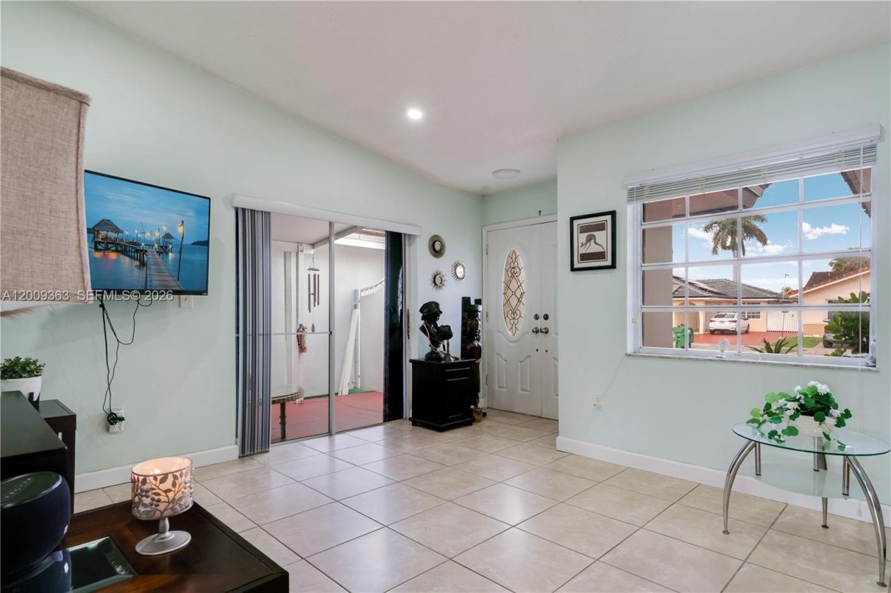 5673 SW 149th Ave, Miami, FL 33193 Photo