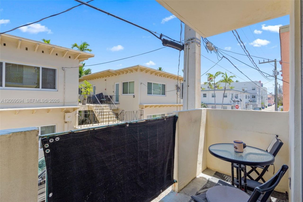 915 Jefferson Ave , Unit 2E, Miami Beach, FL 33139 Photo