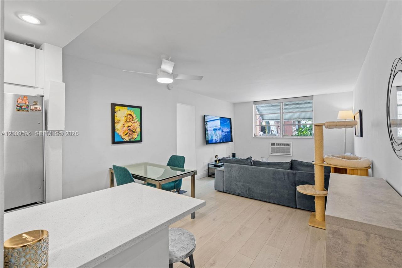 915 Jefferson Ave , Unit 2E, Miami Beach, FL 33139 Photo
