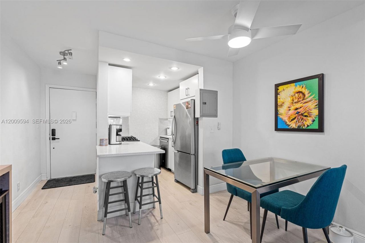915 Jefferson Ave , Unit 2E, Miami Beach, FL 33139 Photo