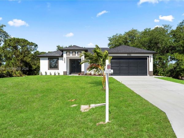 3701 Ida Ave N , Lehigh Acres, FL 33971