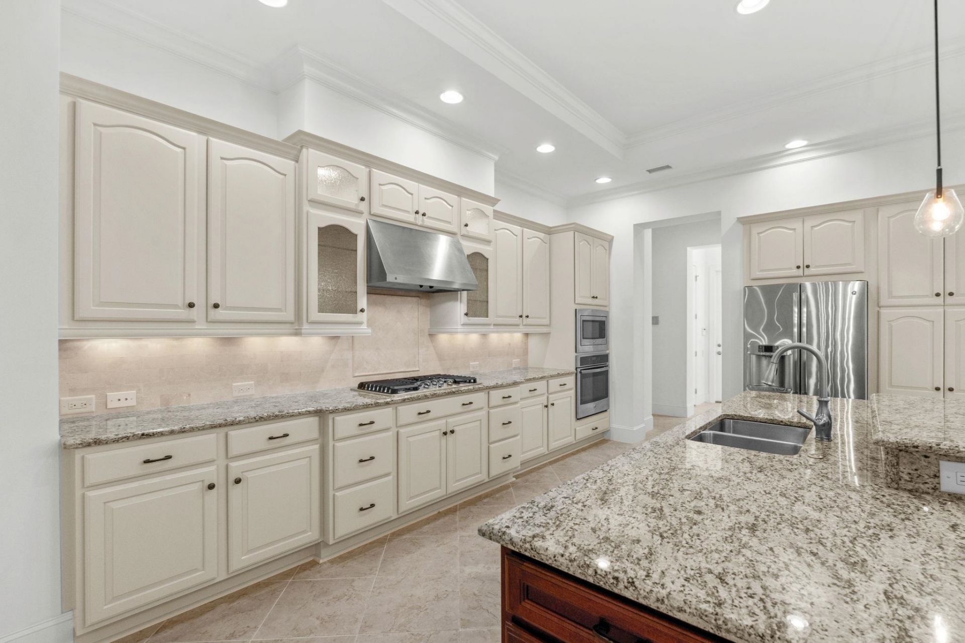 9590 Bellasera Circle Photo 10