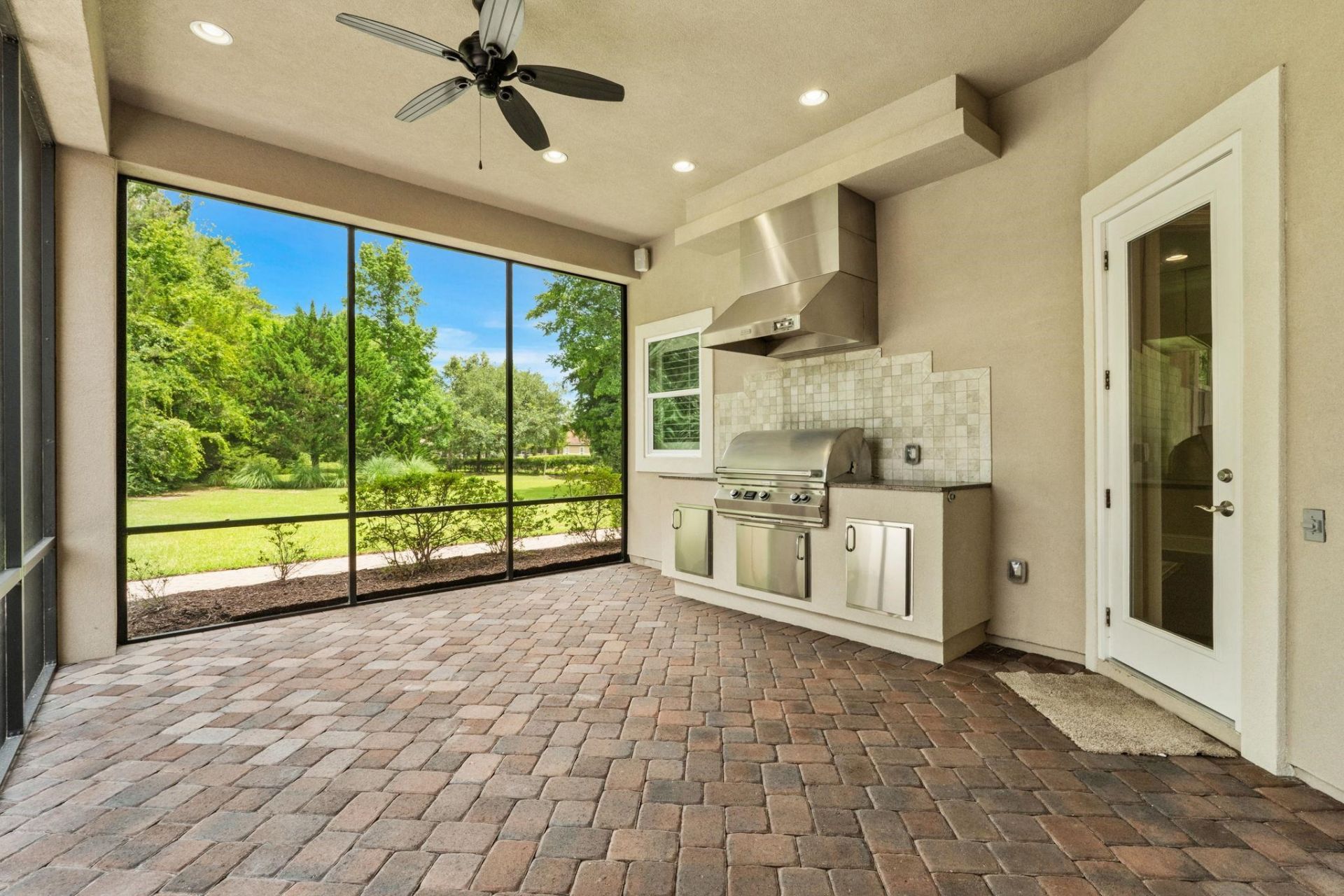 9590 Bellasera Circle Photo 26