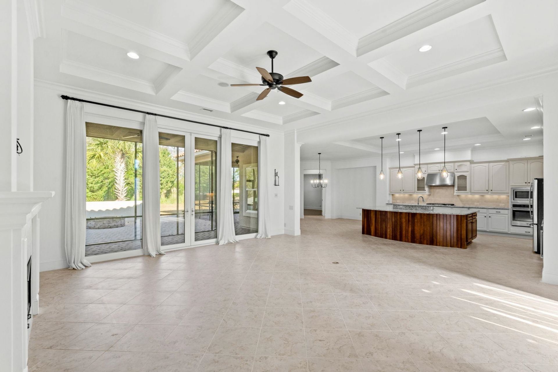 9590 Bellasera Circle Photo 4