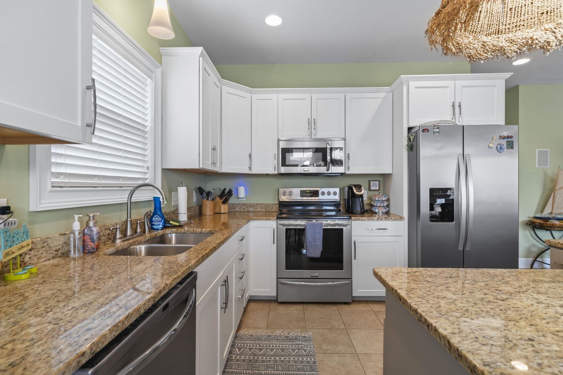 721 Ashland Ave. Photo 7