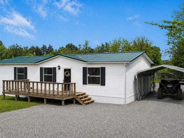 115 Queener St, Jacksboro, TN 37757