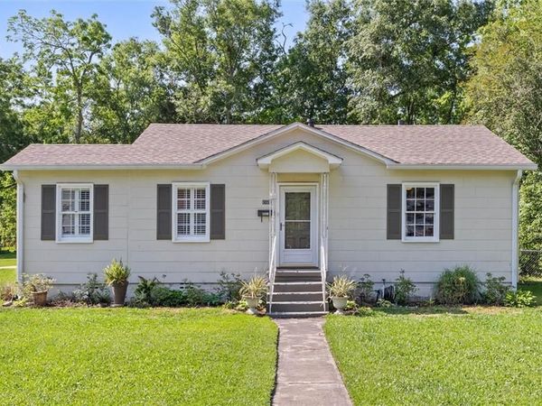 3051 Baronne Street , Mobile, AL 36606
