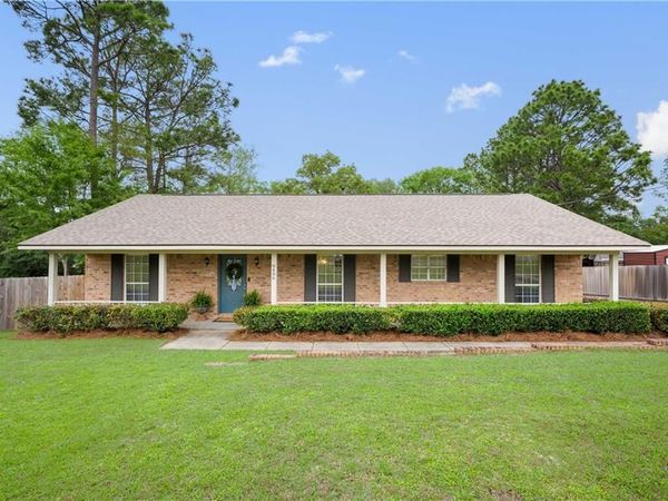 8406 Champlain Circle, Mobile, AL 36695